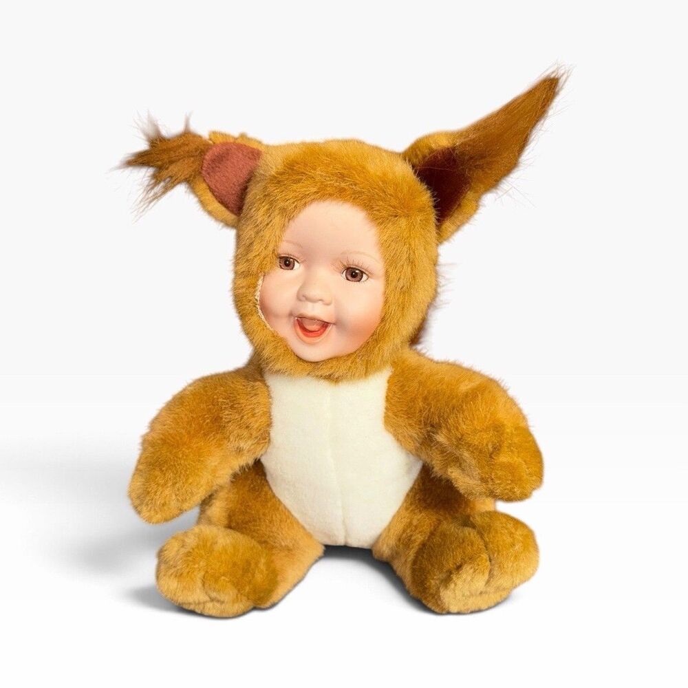 Show-Stoppers Babes In The Wild “Nutsy” Squirrel Figurine 8.5” Tall